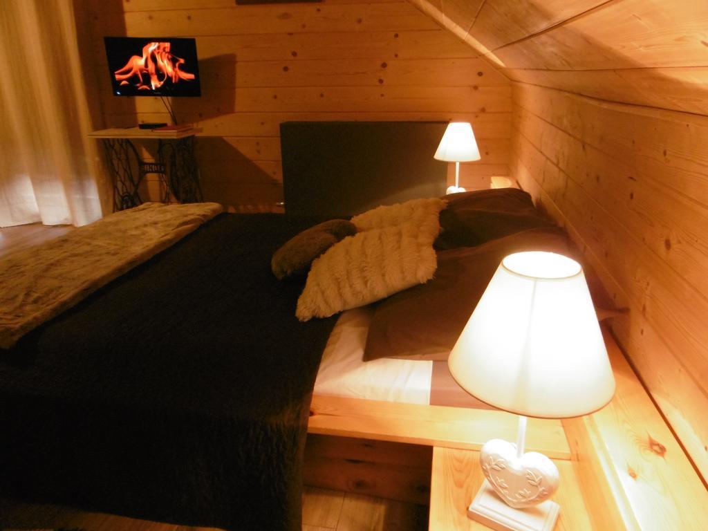 Gite Au Coeur Du Chalet En Belledonne Vers Prapoutel Les 7 Laux Sainte-Agnès Habitación foto